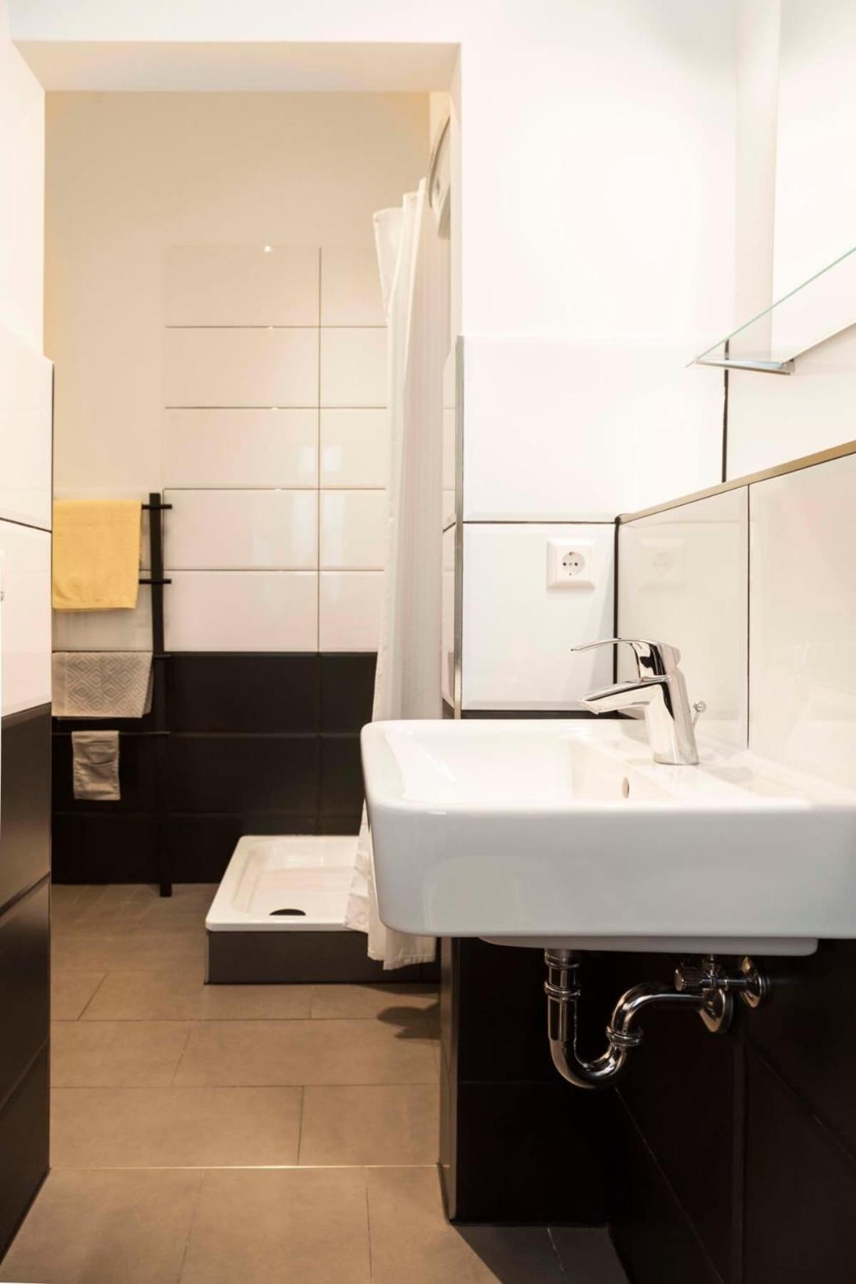 Spacious Family Apartment At Mauerpark Plus Selfcheckin เบอร์ลิน ภายนอก รูปภาพ